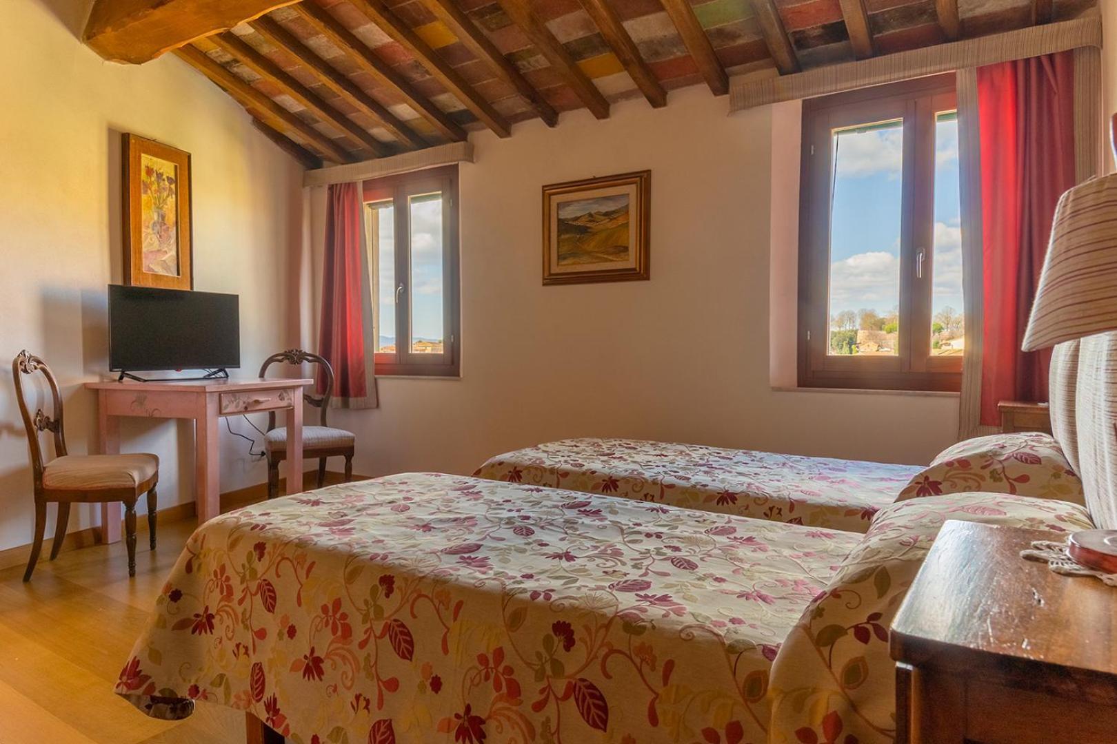 Casacenti B&B Siena Bagian luar foto