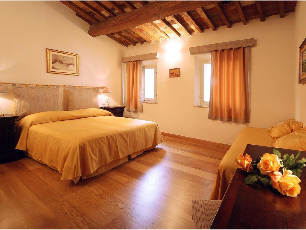 Casacenti B&B Siena Ruang foto
